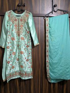 Elegant Embroidered Kameez and Dupatta
