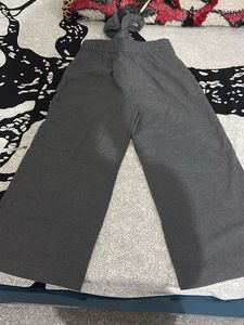 Stylish Wide-Leg Gray Pants with Belt