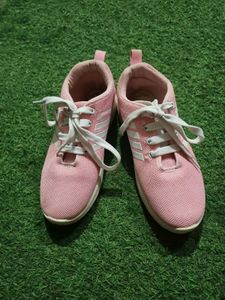 Stylish Pink Sneakers for Women