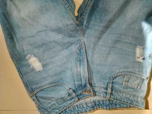 Light Wash Ripped Denim Jeans