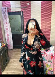 Chic Floral Wrap Midi Dress