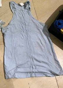 Bundle of 4 Women's Tops