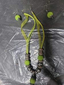 Green Beaded Necklace & Earring Set