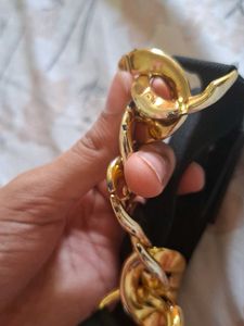 Chunky Gold Chain Belt