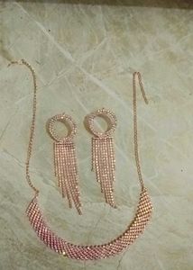 Sparkling Rhinestone Necklace &amp; Earring Set