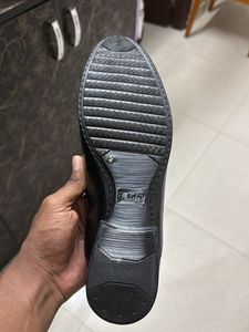 Classic Black Fausto Loafers