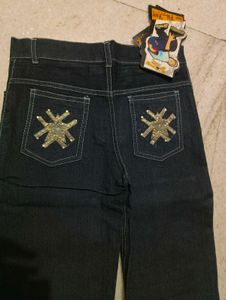 Y2K style denim with gorgeous star patch🌟