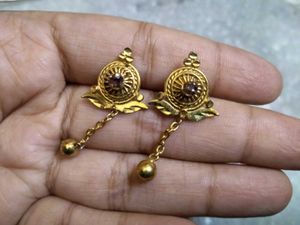 gold emitation earrings