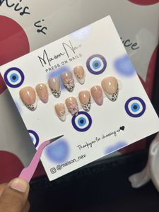 Maison Nav Press On Nails