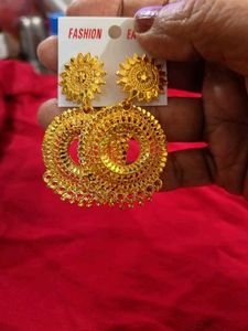 Very Pretty Earring