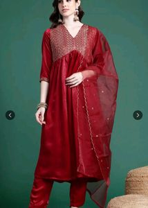 New Elegant Kurta Set from Myntra ✨
