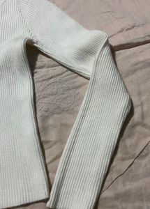 Chic Ribbed V-Neck Sweater