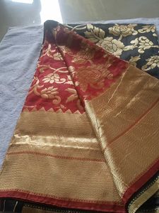 Elegant Gold &amp; Black Woven Saree