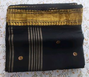6 Traditional Sarees Set