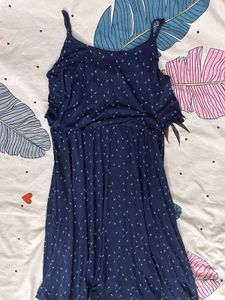 ✨ Dark Blue Floral Dress With Pockets – GAP ✨