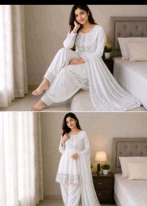 Elegant White Kurta Set with Dupatta