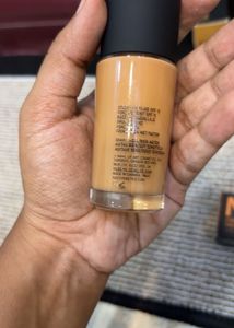 MAC Studio Fix Fluid Foundation NC45