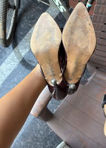 Stylish Burgundy Patent Pointed Toe Flats