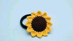 Cute Crochet Sunflower Hair Ties
