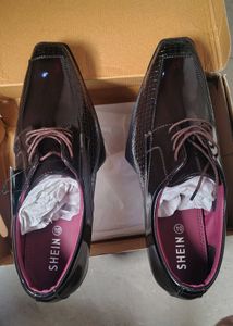 Shiny Brogue Formal Shoes