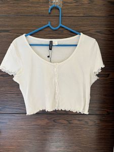 h&amp;m White Lettuce Hem Crop Top