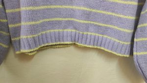 Zudio Crop Lavender Pullover