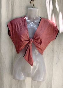 Chic Pink Tie-Front Crop Top