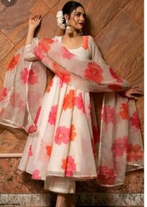 Elegant Floral Print Kurta Set