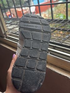 Adidas Swift Run Sneaker