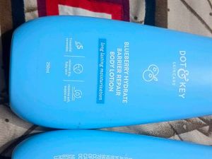 B1G1 🥳🥳🥳 Dot &amp; Key body lotion