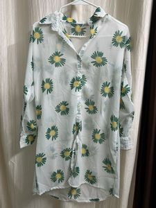 Daisy Print Button Down Tunic Top