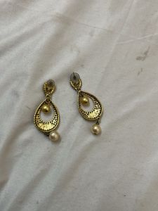 Elegant Pearl Drop Earrings
