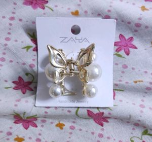 Elegant Pearl Butterfly Hair Claw