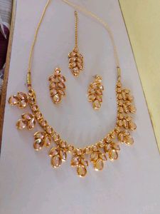 Gold-tone Leaf Design Jewelry Set