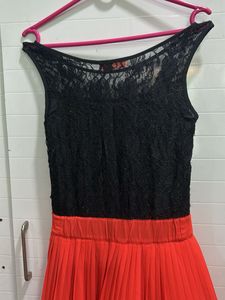 Chic Black Lace &amp; Orange Pleated Dress