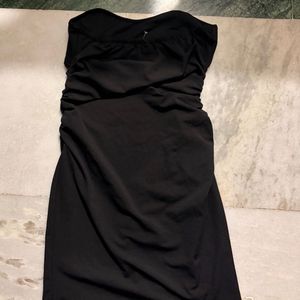 Chic Black Strapless Mini Dress