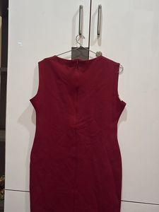 Chic Sleeveless Maroon Dress