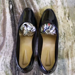 Formal Heels 👠😍... Wore twice... Selling it beca