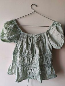 💚Cute Puff Sleeve Tie-Front Top