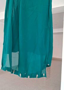 Stunning Teal Embroidered Naira Set