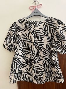 Stylish Leaf Print Puff Sleeve Top