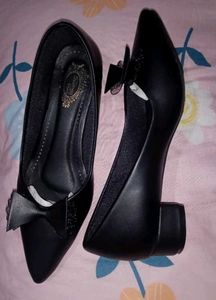 Elegant Black Bow Heels