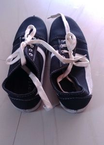Sports Shoes,Used Once