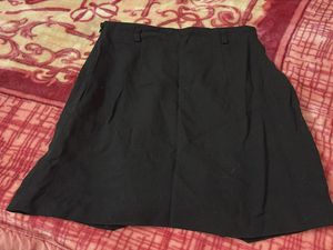 Classic Black Mini Skirt