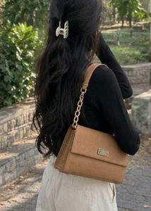 Stylish Brown Shoulder Bag🌸🎀🤌🏻