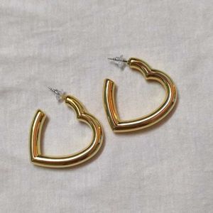 Chic Golden Heart Hoop Earrings💛