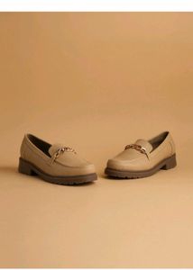 Beige Loafers 🐴
