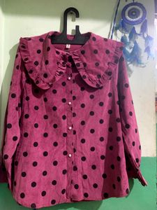 beutiful polka dot shirt 🦋