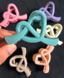 Cute Heart Hair Claw Clips (Set of 7)