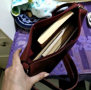 Chic Burgundy Leather Crossbody Bag